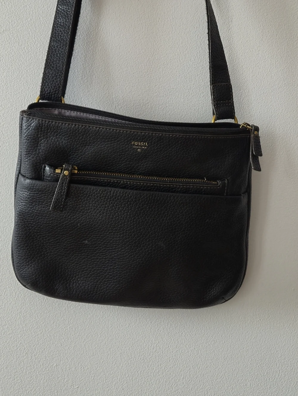 Minimalist Fossil Black Pebbled Leather Crossbody Bag - Picture 1 of 11